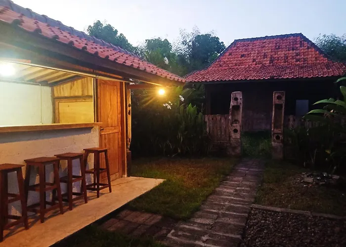Umah Kayu 1-menjangan *