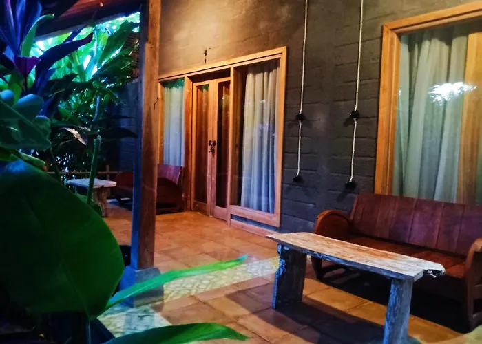 Umah Kayu 1-menjangan