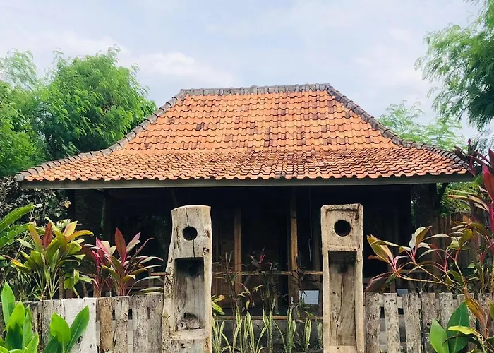 Umah Kayu 1-menjangan *